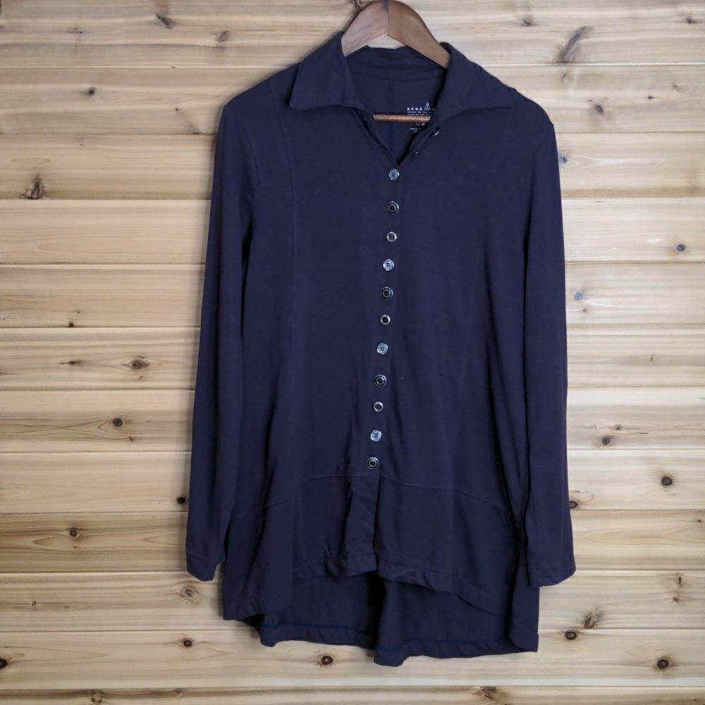 Neon Buddha Dark Purple Button Front top size Medium‎